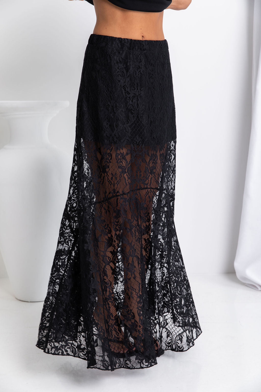 Zahra Lace Skirt - Black